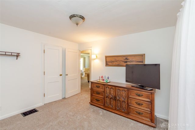 1424 Bowman Avenue, Kettering, OH 45409