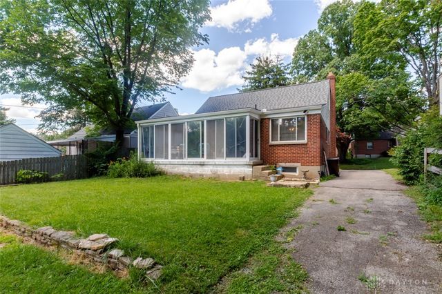1424 Bowman Avenue, Kettering, OH 45409