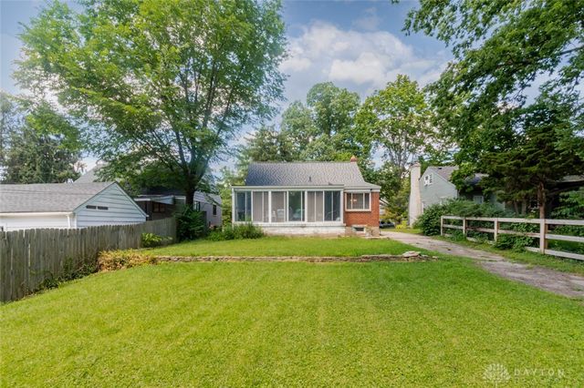 1424 Bowman Avenue, Kettering, OH 45409