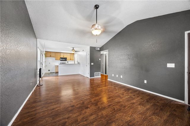 4805 Bonita Place, Springdale, AR 72762