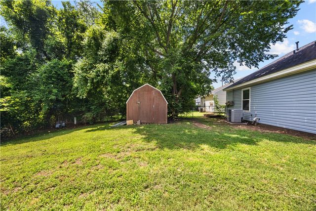 4805 Bonita Place, Springdale, AR 72762