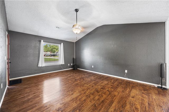 4805 Bonita Place, Springdale, AR 72762