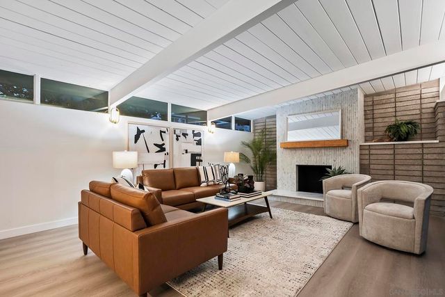 2204 Rosecrans St, San Diego, CA 92106