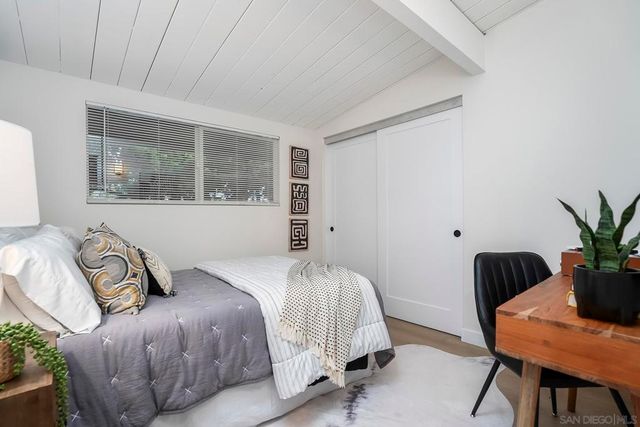 2204 Rosecrans St, San Diego, CA 92106