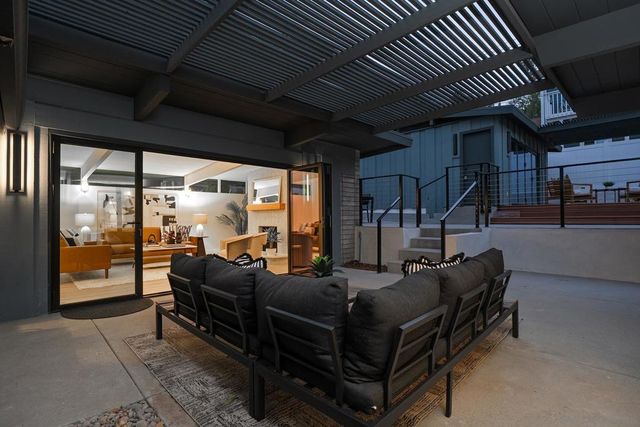 2204 Rosecrans St, San Diego, CA 92106