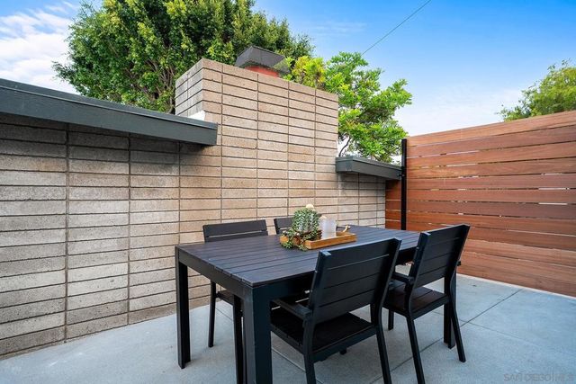 2204 Rosecrans St, San Diego, CA 92106