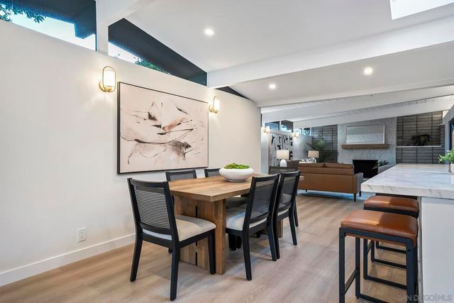 2204 Rosecrans St, San Diego, CA 92106
