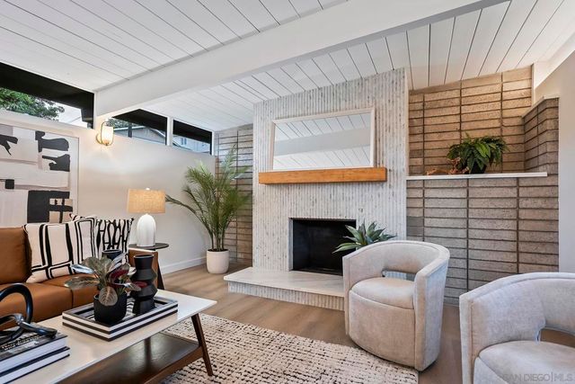2204 Rosecrans St, San Diego, CA 92106