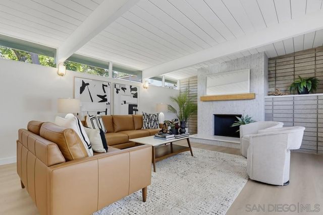 2204 Rosecrans St, San Diego, CA 92106