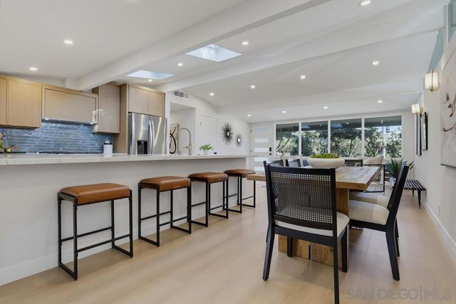 2204 Rosecrans St, San Diego, CA 92106