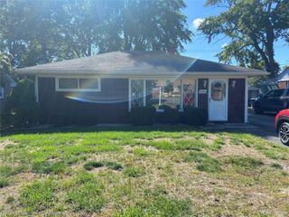 22665 Cloverlawn Street, Taylor, MI 48180