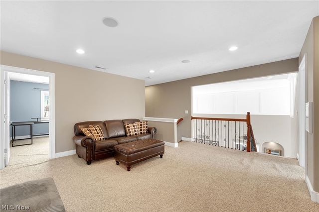 17395 Sawgrass Circle, North Royalton, OH 44133