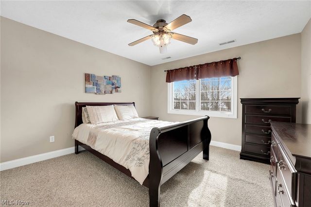 17395 Sawgrass Circle, North Royalton, OH 44133