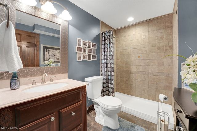 17395 Sawgrass Circle, North Royalton, OH 44133