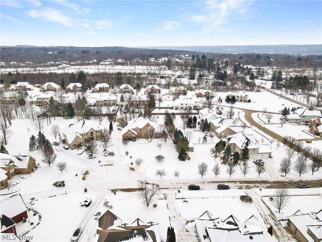 17395 Sawgrass Circle, North Royalton, OH 44133