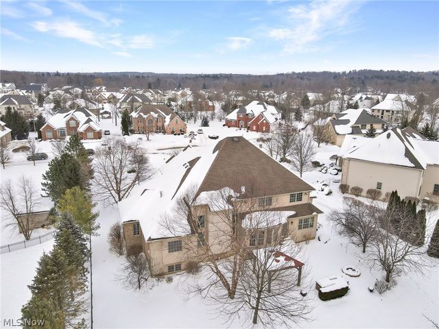 17395 Sawgrass Circle, North Royalton, OH 44133