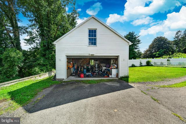 1140 N MIDDLETOWN RD, Media, PA 19063