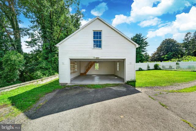 1140 N MIDDLETOWN RD, Media, PA 19063