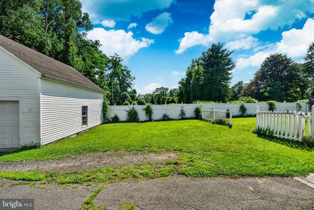 1140 N MIDDLETOWN RD, Media, PA 19063