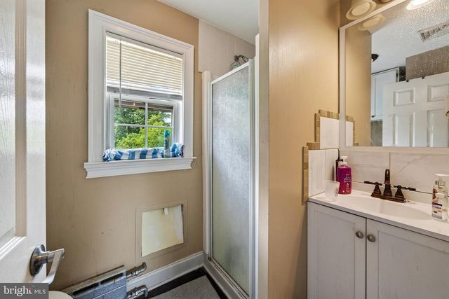 1140 N MIDDLETOWN RD, Media, PA 19063