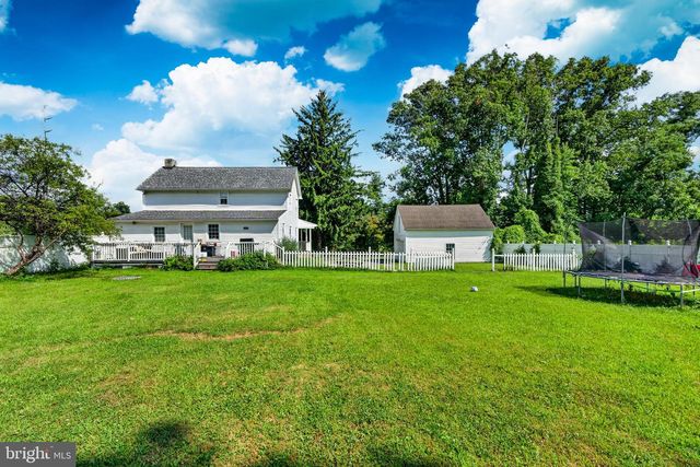 1140 N MIDDLETOWN RD, Media, PA 19063