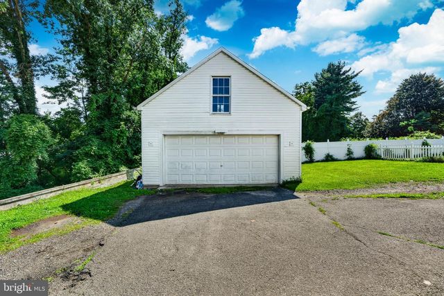1140 N MIDDLETOWN RD, Media, PA 19063
