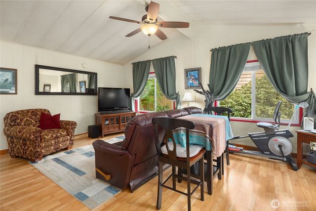 12423 18th St SE, Lake Stevens, WA 98258