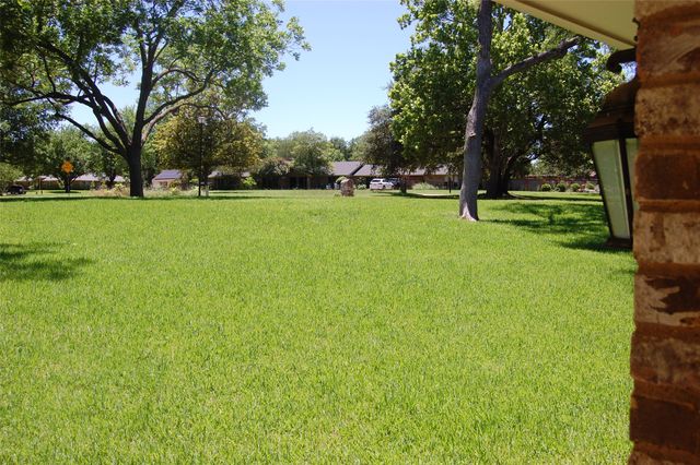 1107 Rock Springs Road, Duncanville, TX 75137