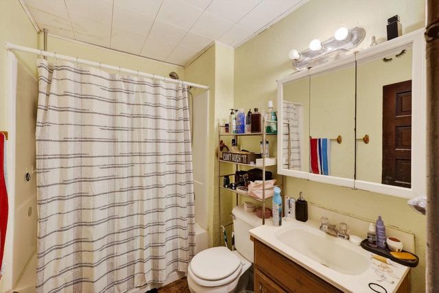 114 S Academy Street, Janesville, WI 53548