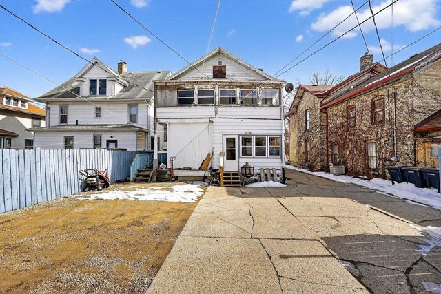 114 S Academy Street, Janesville, WI 53548