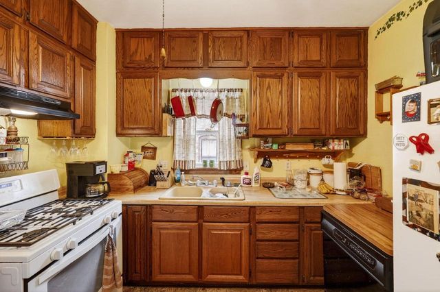 114 S Academy Street, Janesville, WI 53548