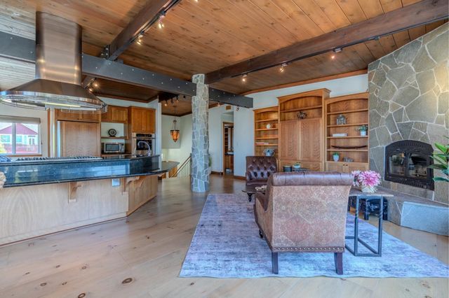 346 12th Street, Montara, CA 94037