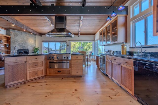 346 12th Street, Montara, CA 94037