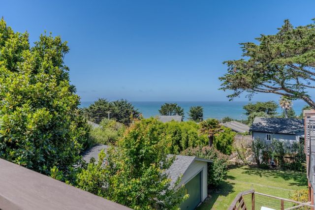 346 12th Street, Montara, CA 94037
