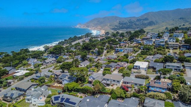 346 12th Street, Montara, CA 94037