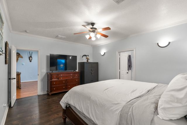 5942 Wild Flower RD, Sealy, TX 77474