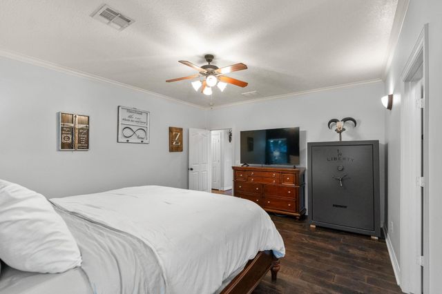 5942 Wild Flower RD, Sealy, TX 77474