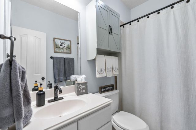 5942 Wild Flower RD, Sealy, TX 77474