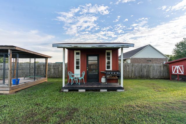 5942 Wild Flower RD, Sealy, TX 77474