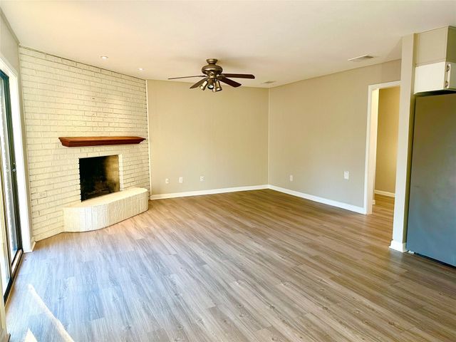 1102 Serenada DR, Georgetown, TX 78628