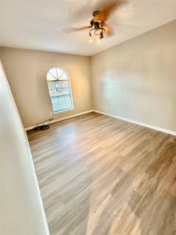 1102 Serenada DR, Georgetown, TX 78628