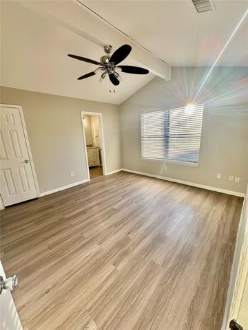 1102 Serenada DR, Georgetown, TX 78628