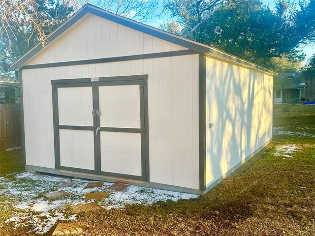 1102 Serenada DR, Georgetown, TX 78628