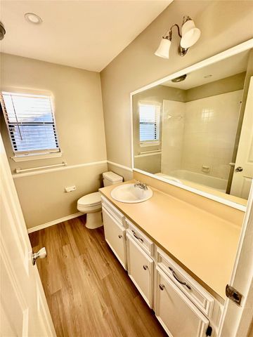 1102 Serenada DR, Georgetown, TX 78628