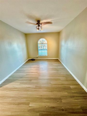 1102 Serenada DR, Georgetown, TX 78628