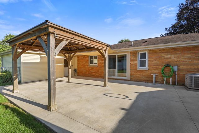 3695 Pinto Road, Kalamazoo, MI 49004