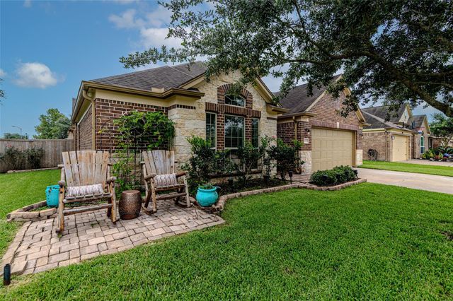 3003 Fern Brook Lane, Rosenberg, TX 77471