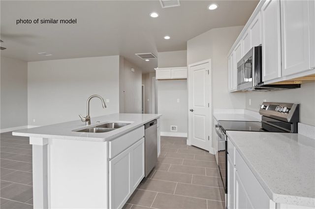 7068 Digger Avenue, Kingman, AZ 86401