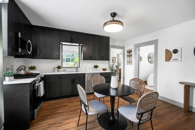 1540 C St, Hayward, CA 94541
