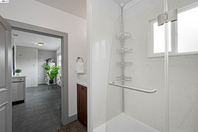1540 C St, Hayward, CA 94541